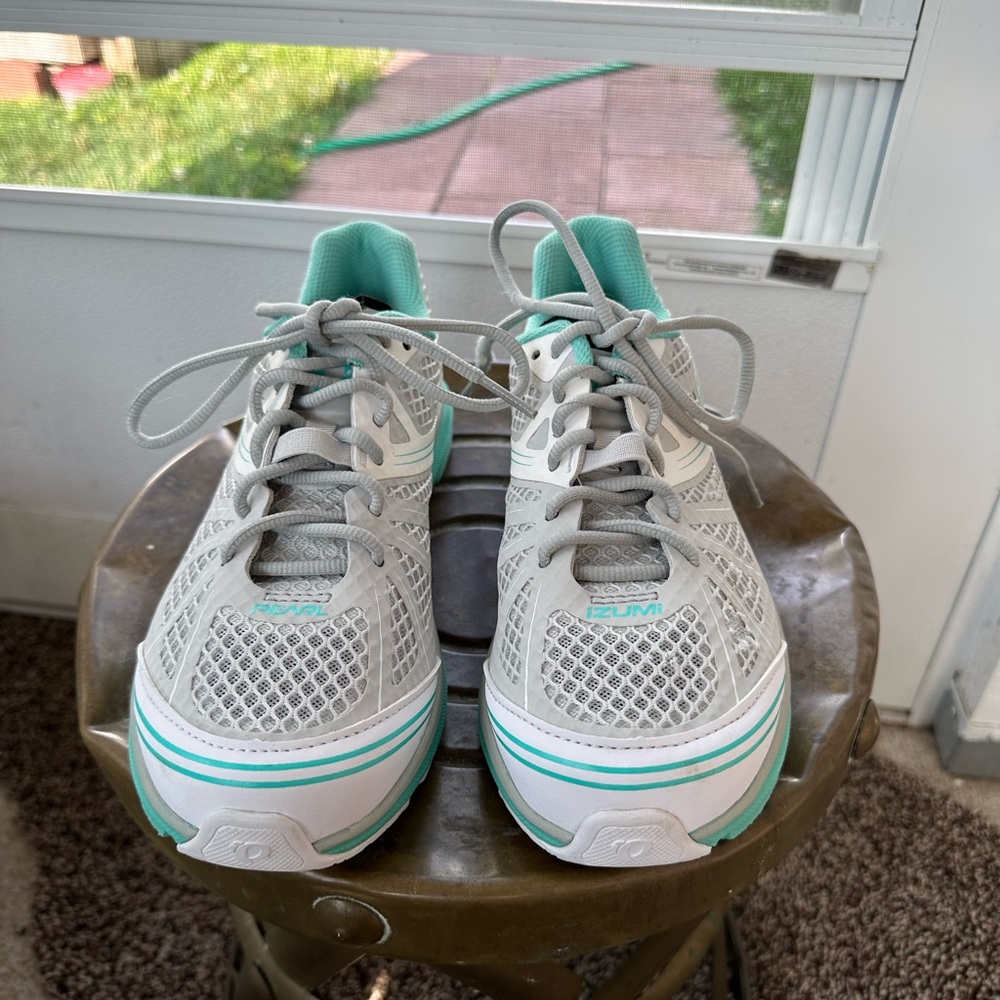 Pearl and Teal X-Road Fuel IV-W Cycle Shoe, Euro Size 42